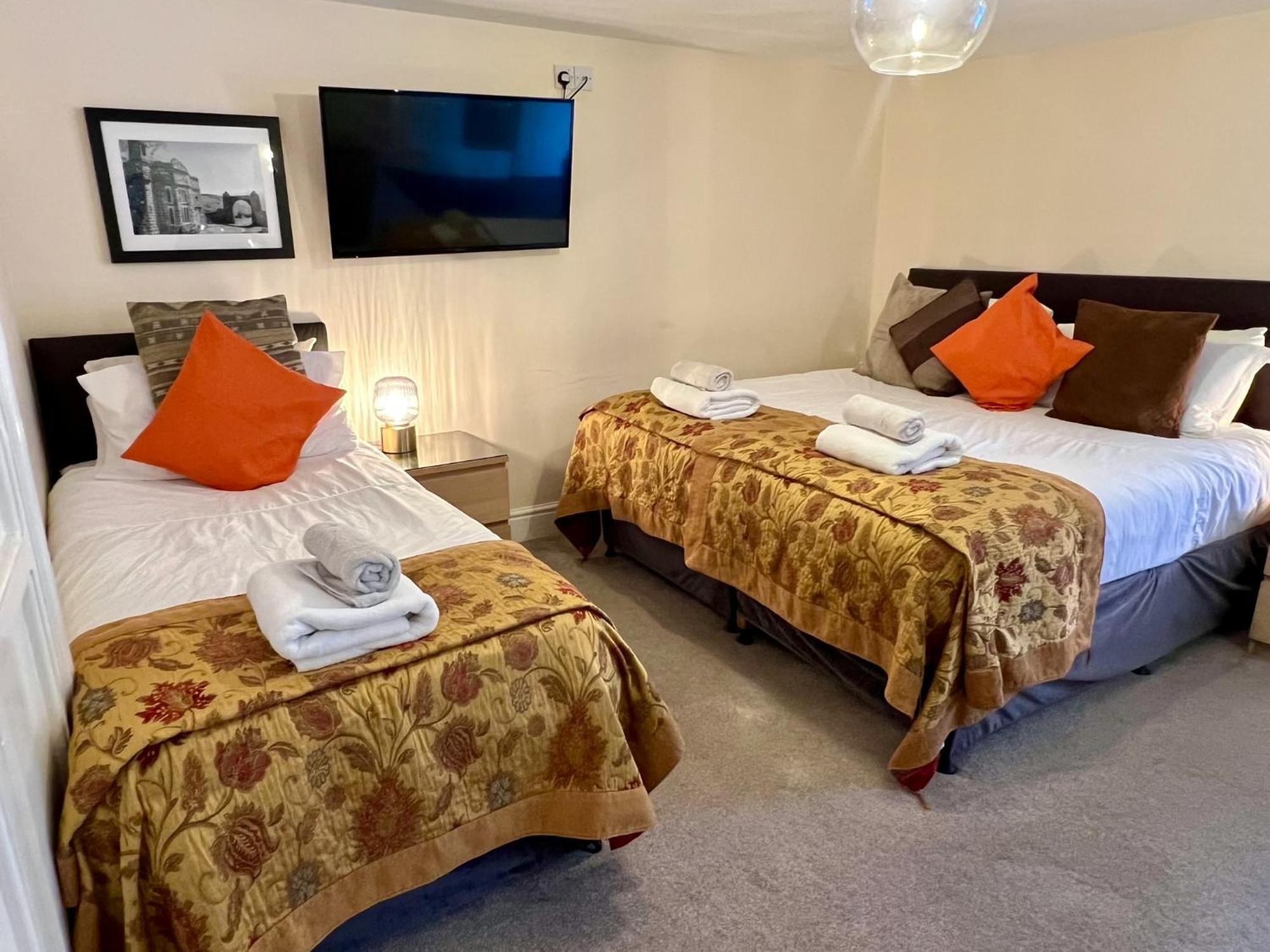 Dolgun Uchaf Historic B&B And Cottages In Snowdonia Долгеллау Экстерьер фото