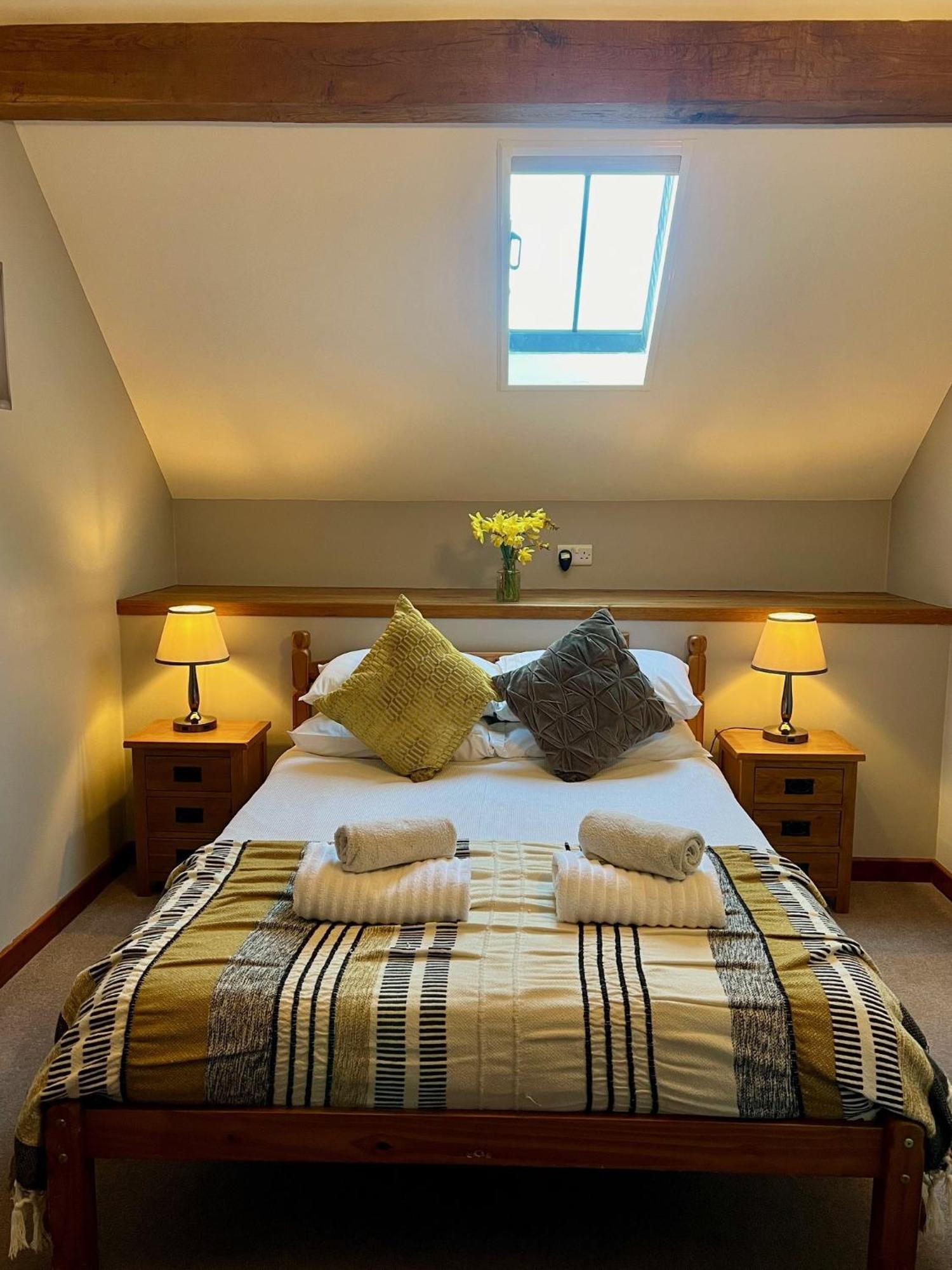 Dolgun Uchaf Historic B&B And Cottages In Snowdonia Долгеллау Экстерьер фото