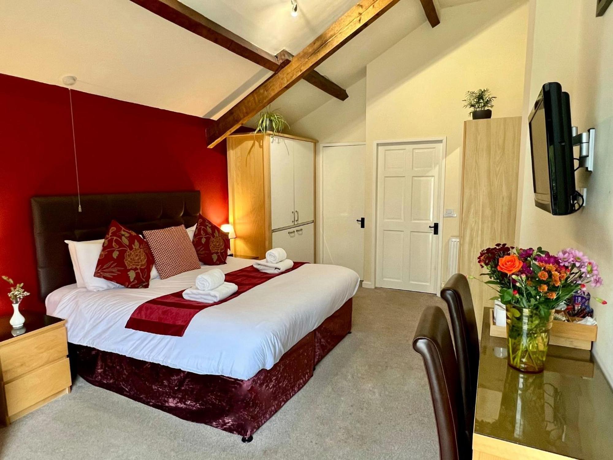 Dolgun Uchaf Historic B&B And Cottages In Snowdonia Долгеллау Экстерьер фото