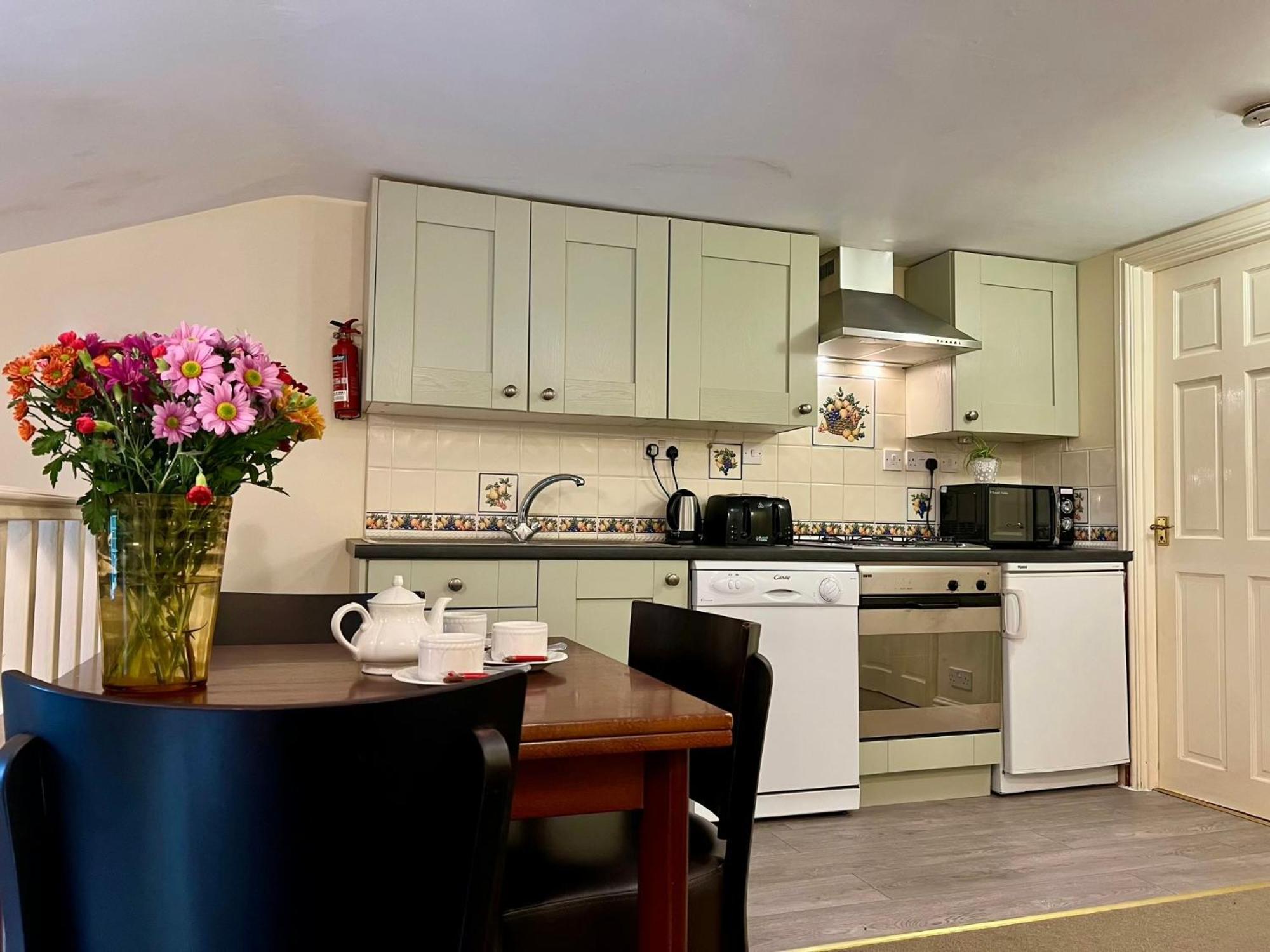 Dolgun Uchaf Historic B&B And Cottages In Snowdonia Долгеллау Экстерьер фото