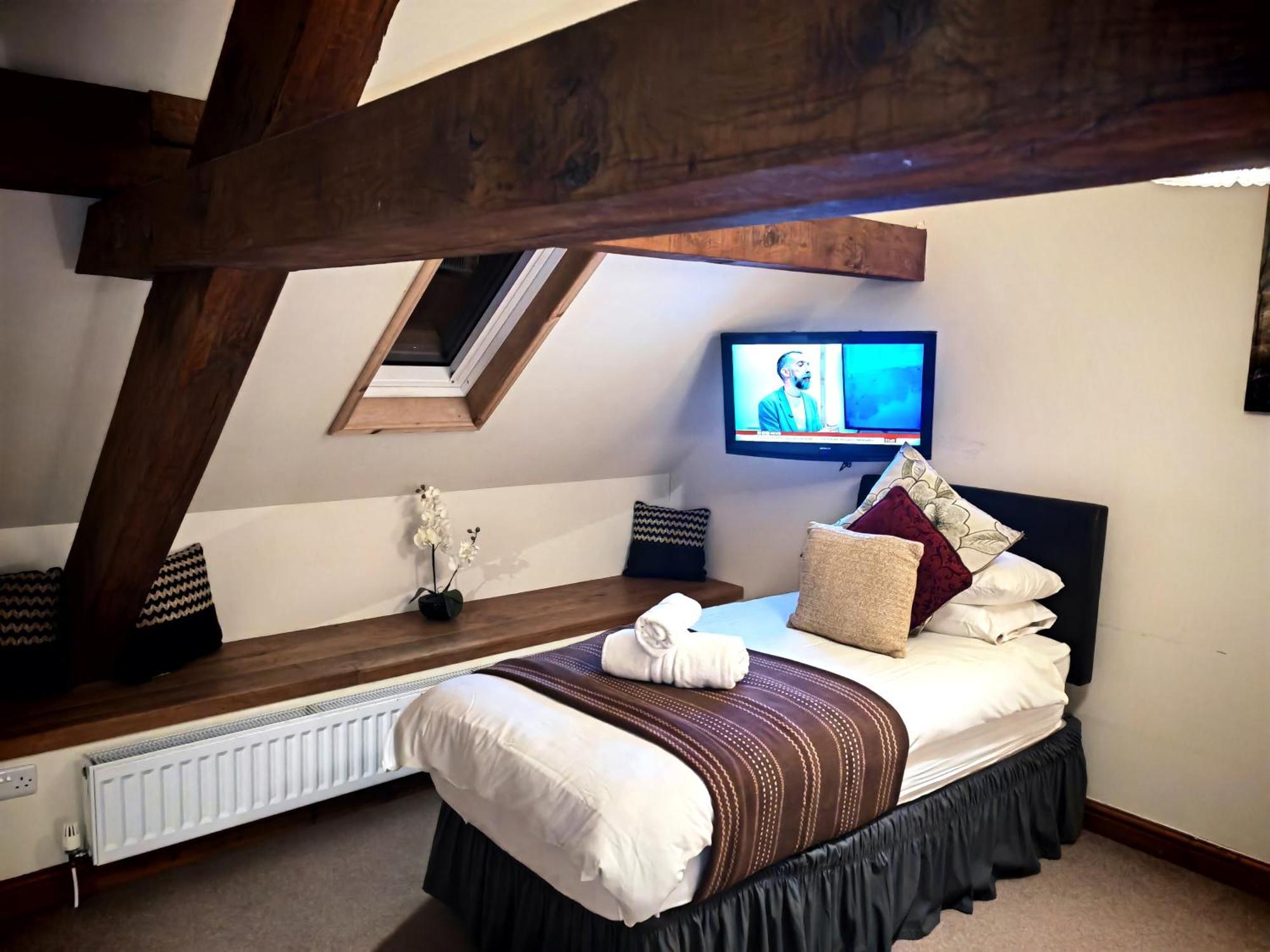 Dolgun Uchaf Historic B&B And Cottages In Snowdonia Долгеллау Экстерьер фото